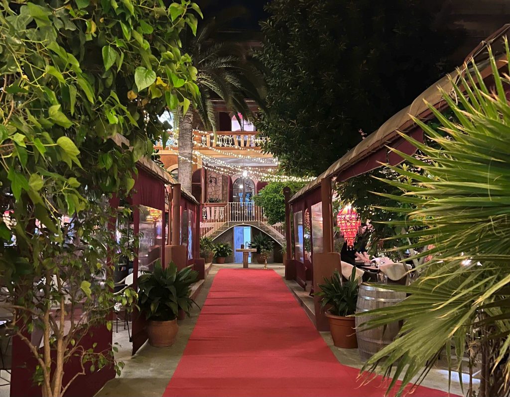 Hostal Corona